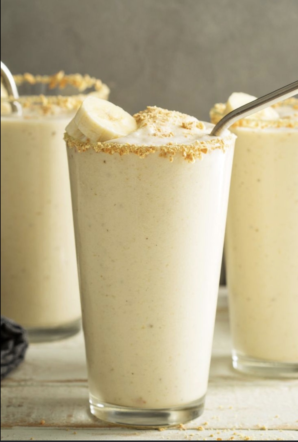 MİLKSHAKE MUZLU